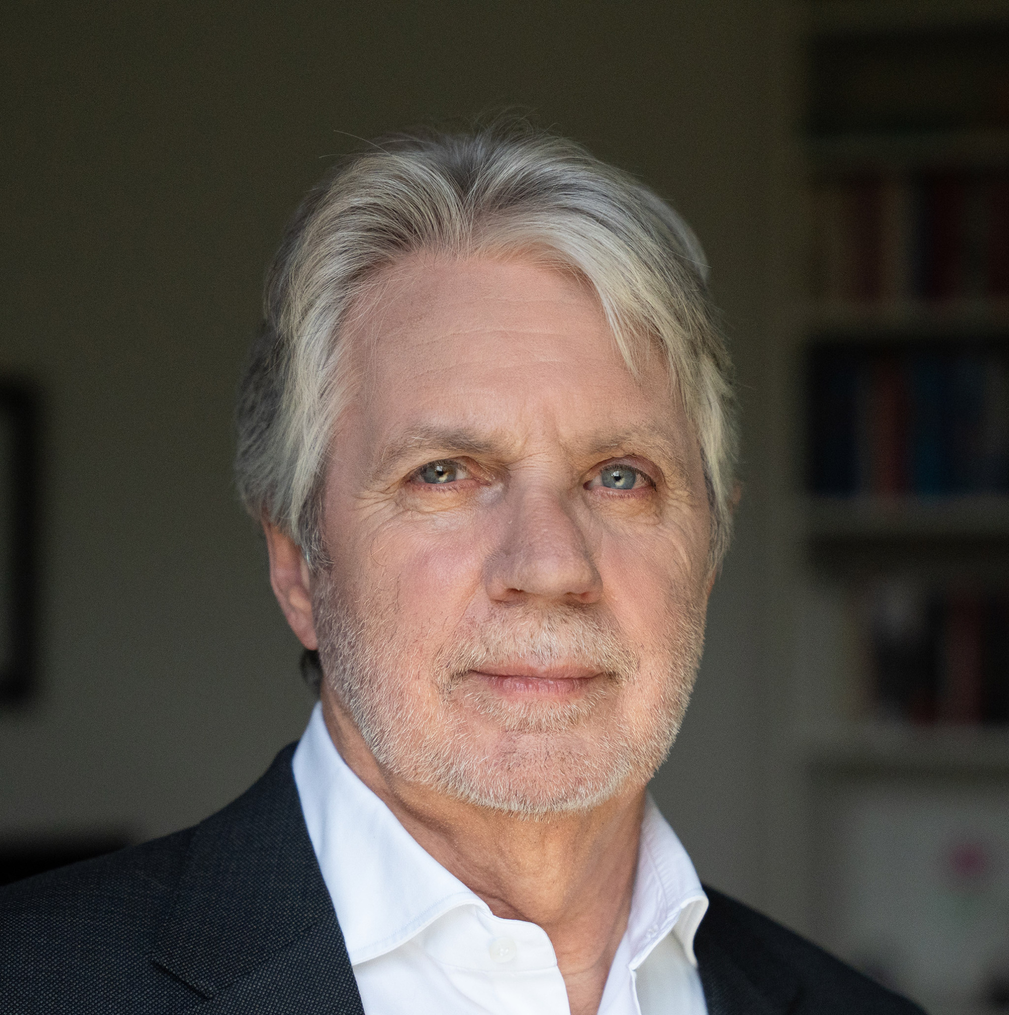 Portrait von Dr. Peter Fischer